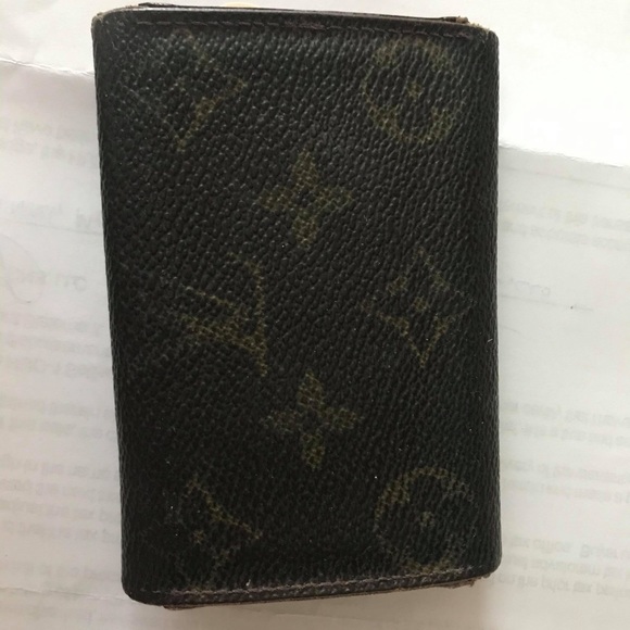 Louis Vuitton 6 key holder - Picture 2 of 12